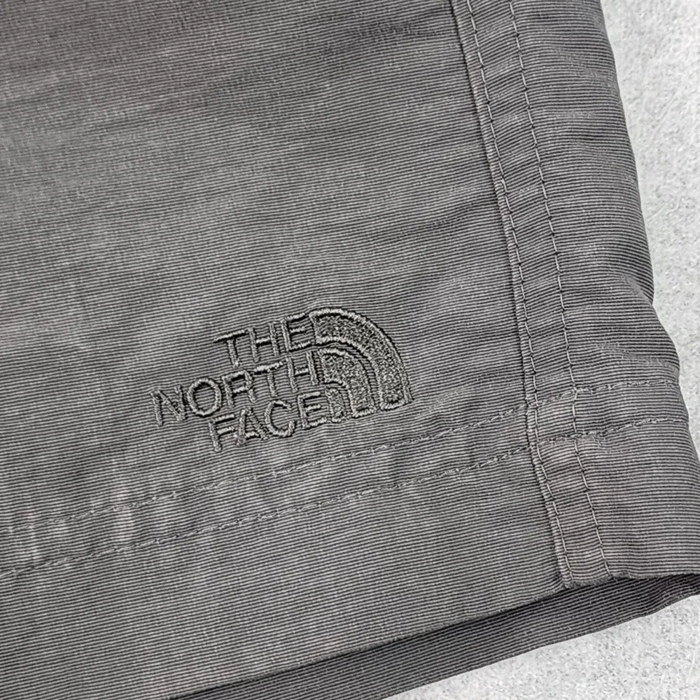 The North Face Chino Shorts Men 32 Gray Nylon Pockets Outdoors Hiking Activewear